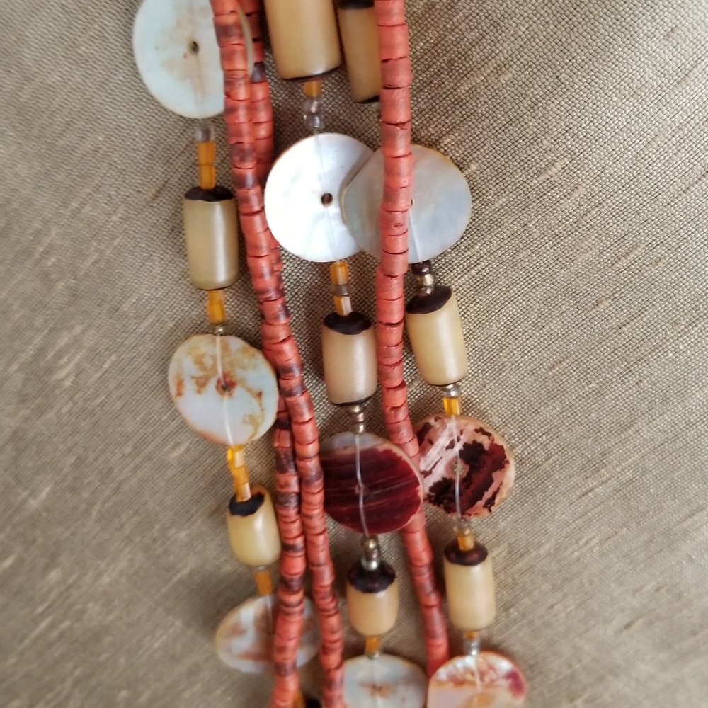 Orange beaded necklace with lobster clasp - Picture 6 of 8